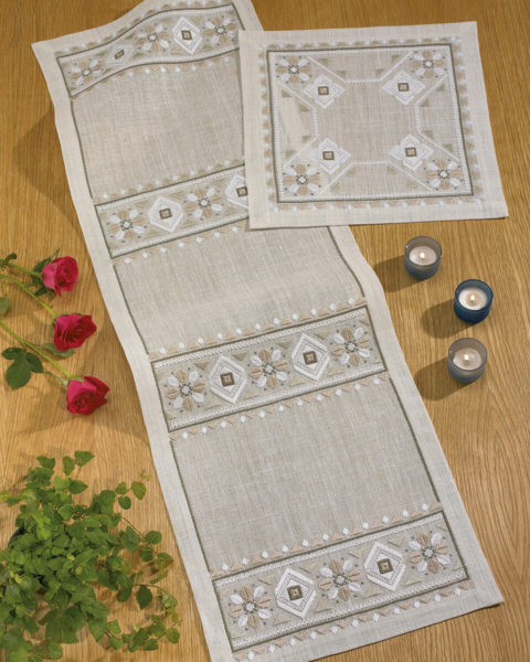 Broderisett Beige/ Hvit 36x111cm