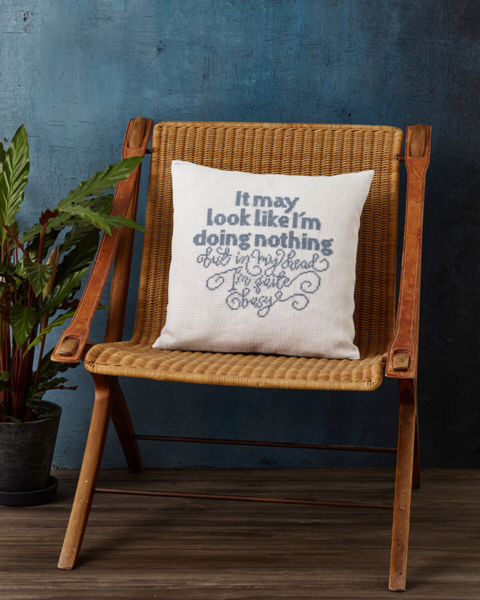 Broderisett It may look 40 x 40 cm