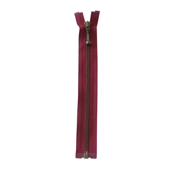 YKK Delbar Glidelås Metall 4 mm (25-65 cm) 527 Bordeaux, Antikk messing