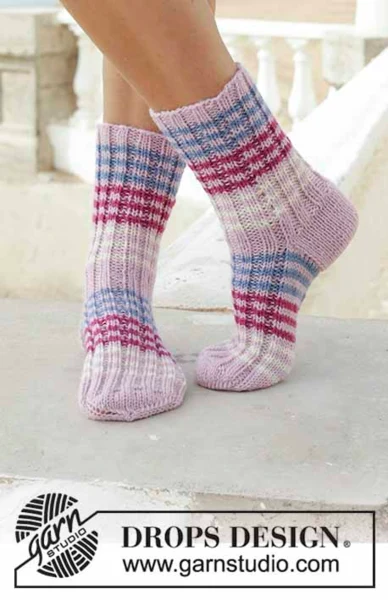 189-36 Berry Waves av DROPS Design