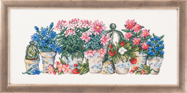 Broderisett Rosa/blå blomster 38x17 R5355