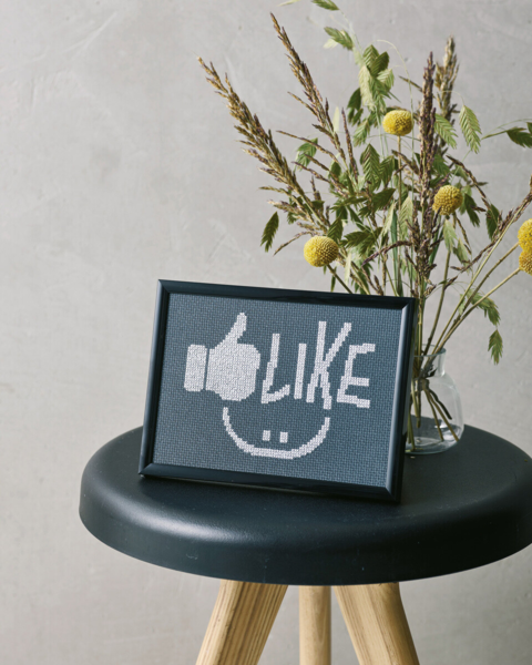 Broderisett Like!! 18 x 13 cm