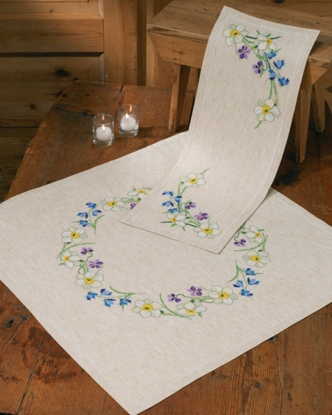 Broderisett Vårblomster 67 x 67 cm