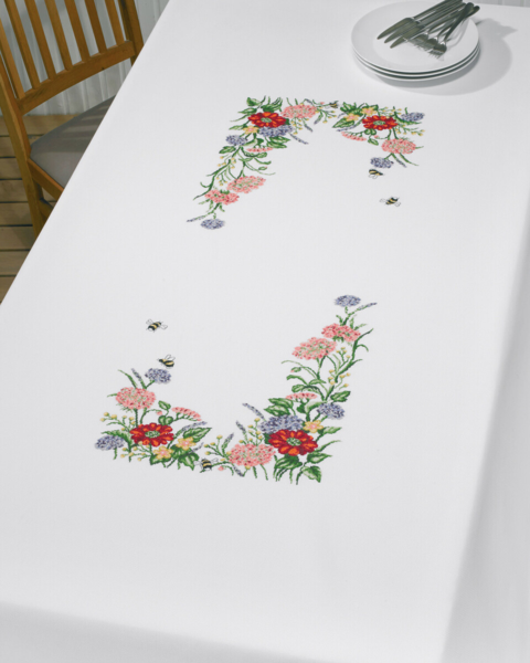 Broderisett Engblomster 140 x 230 cm