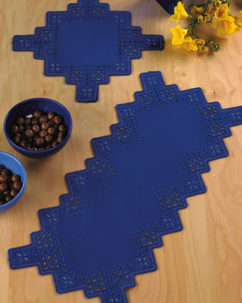 Broderisett Hardanger mørkeblå 28 x 60 cm