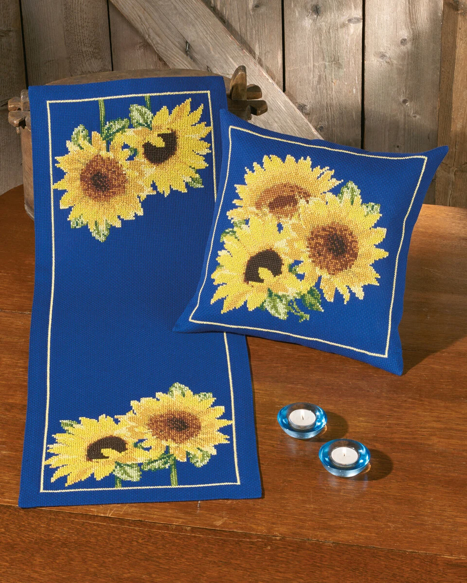 Solsikker i blått 35x94cm – Vakkert broderisett – Kjøp her