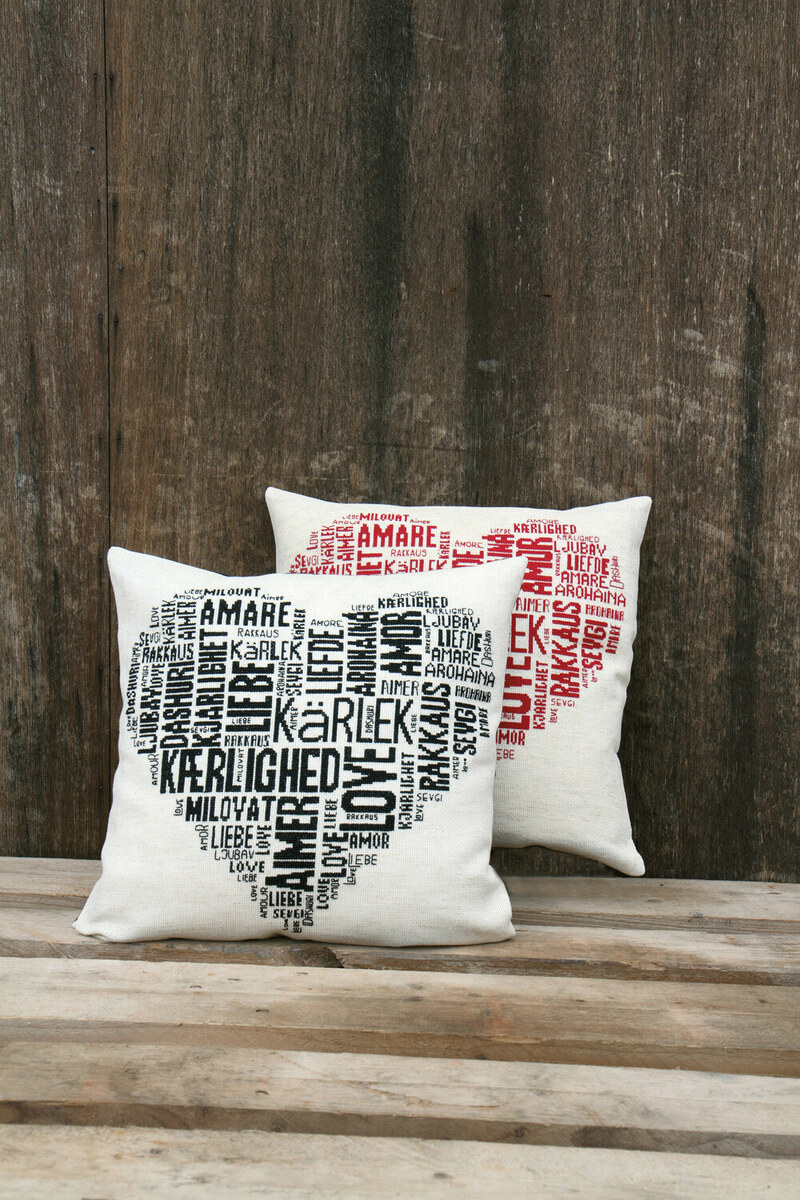 Broderisett Love svart 39 x 39 cm