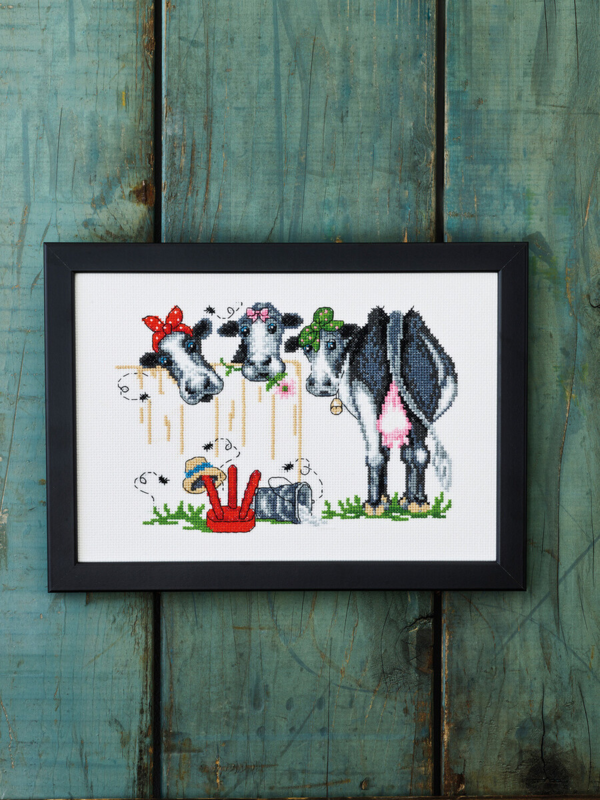 Broderisett Nysgjerrige kuer 29x20 cm