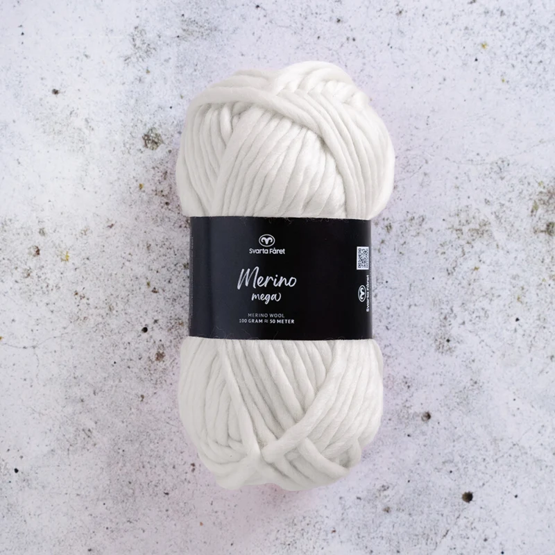 Svarta Fåret Merino Mega 12 Naturlig hvit