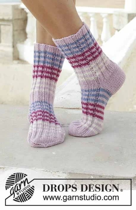 189-36 Berry Waves av DROPS Design