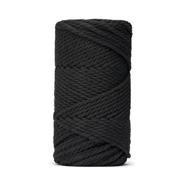 LindeHobby Macrame Lux, Knytegarn, 4 mm Svart