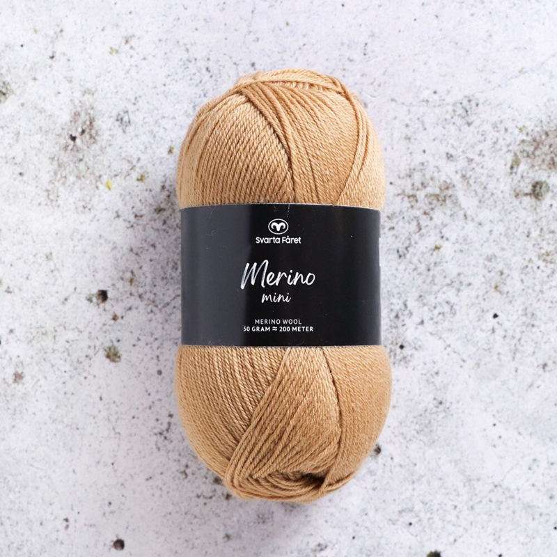 Svarta Fåret Merino Mini 10 Smørkaramell