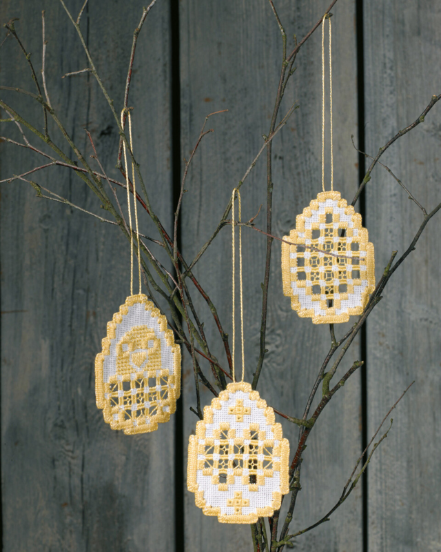 Broderisett Påskeegg Hardanger 3 stk 6 x 8,5 cm