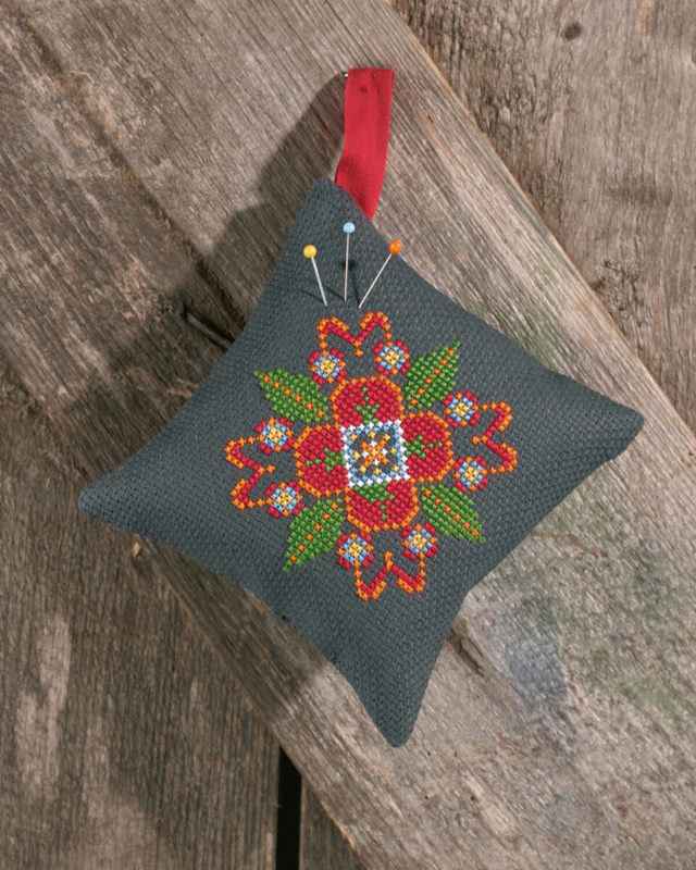 Broderisett Nålepute Almue 2 12 x 12 cm