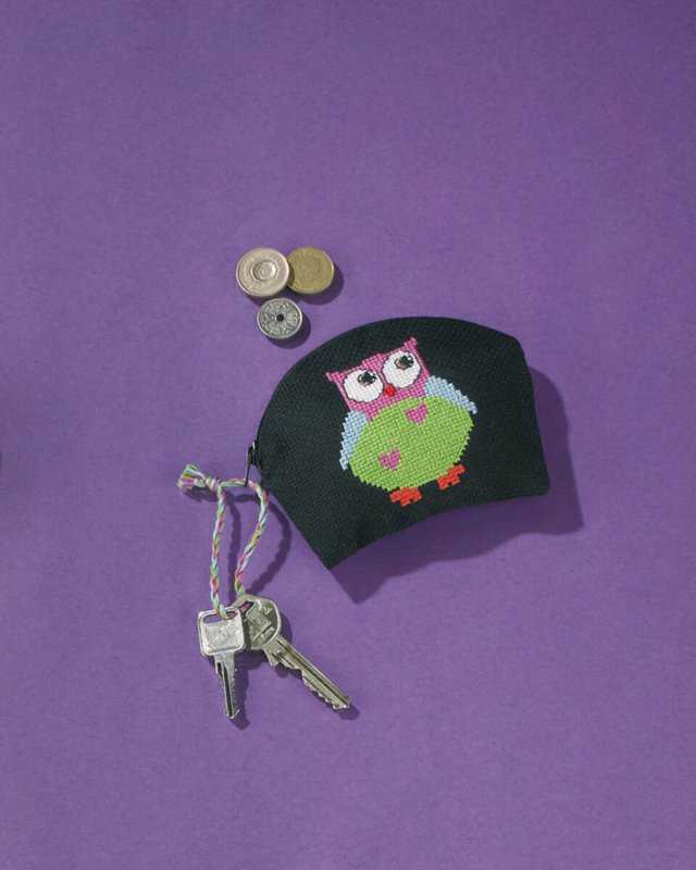 Broderisett Ugle på svart pung 13 x 10 cm
