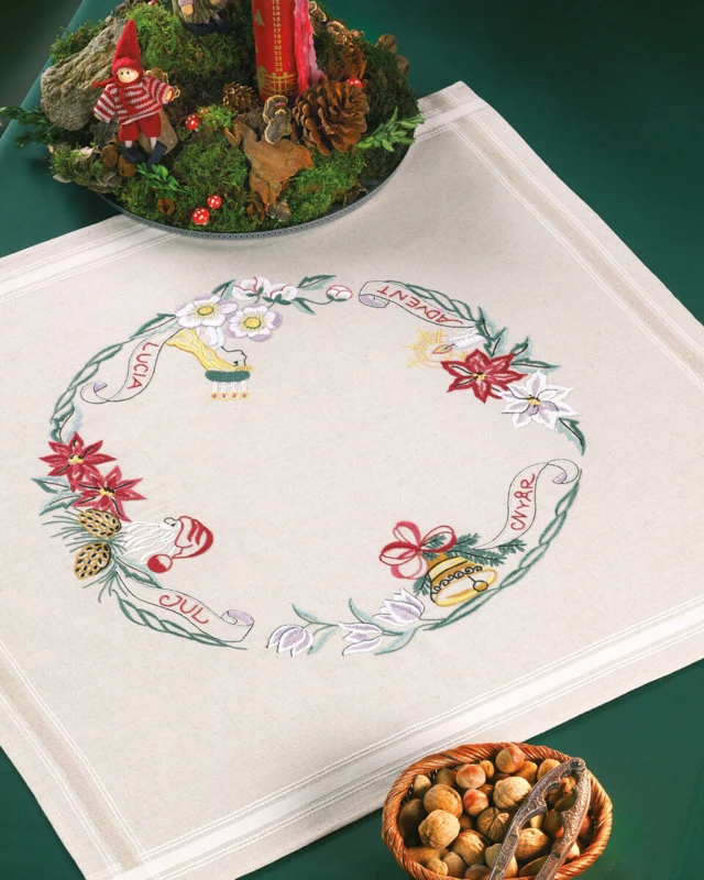 Broderisett Advent 80 x 80 cm