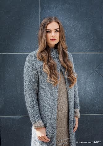 MR37-10 Lang jakke, skjerf og hatt