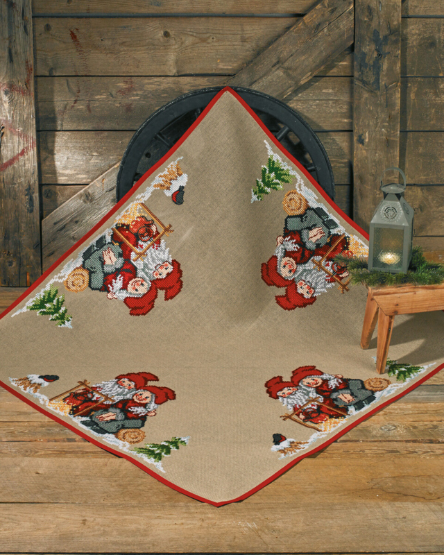 Broderisett Nissemor og nissefar 123 x 123 cm