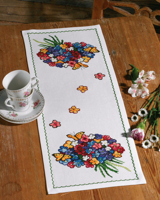 Broderisett Blomsterbukett 23 x 60 cm