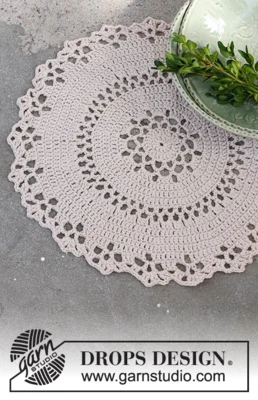 0-1507 Holly Doily fra DROPS Design