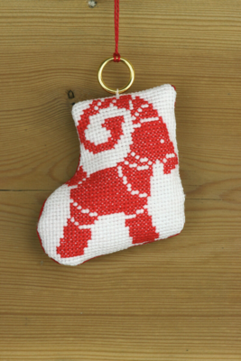 Broderisett Sok m/julebukk 8 x 8 cm